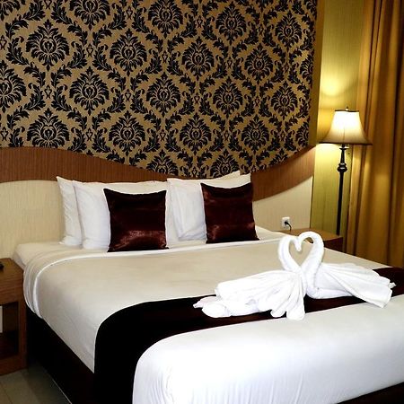 Grand Dian Boutique Hotel Cirebon Extérieur photo