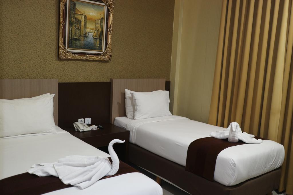 Grand Dian Boutique Hotel Cirebon Extérieur photo