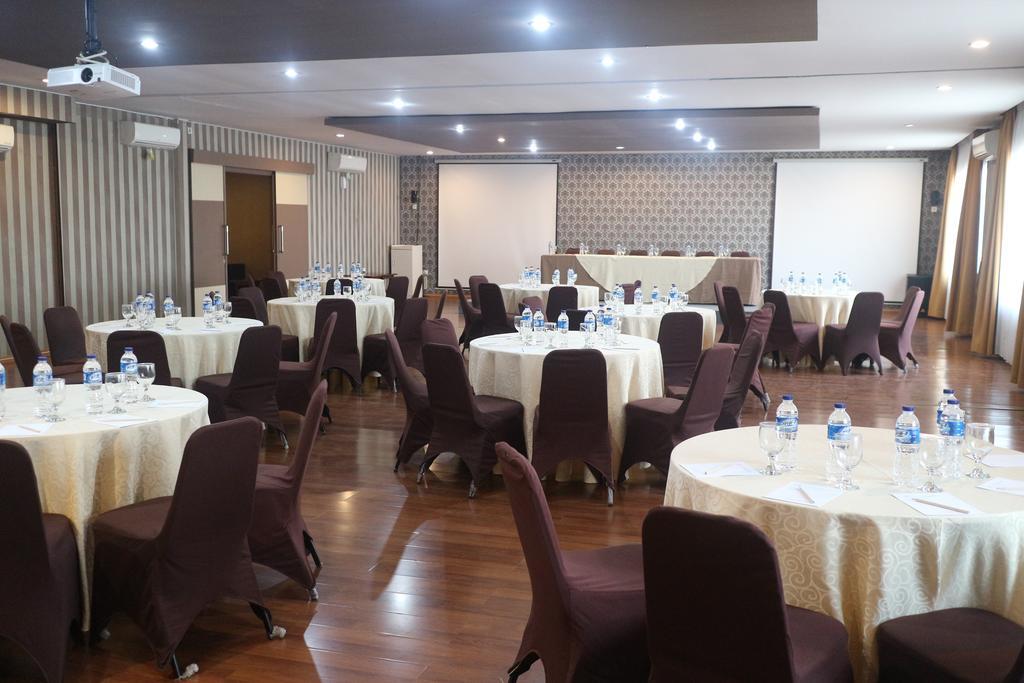 Grand Dian Boutique Hotel Cirebon Extérieur photo