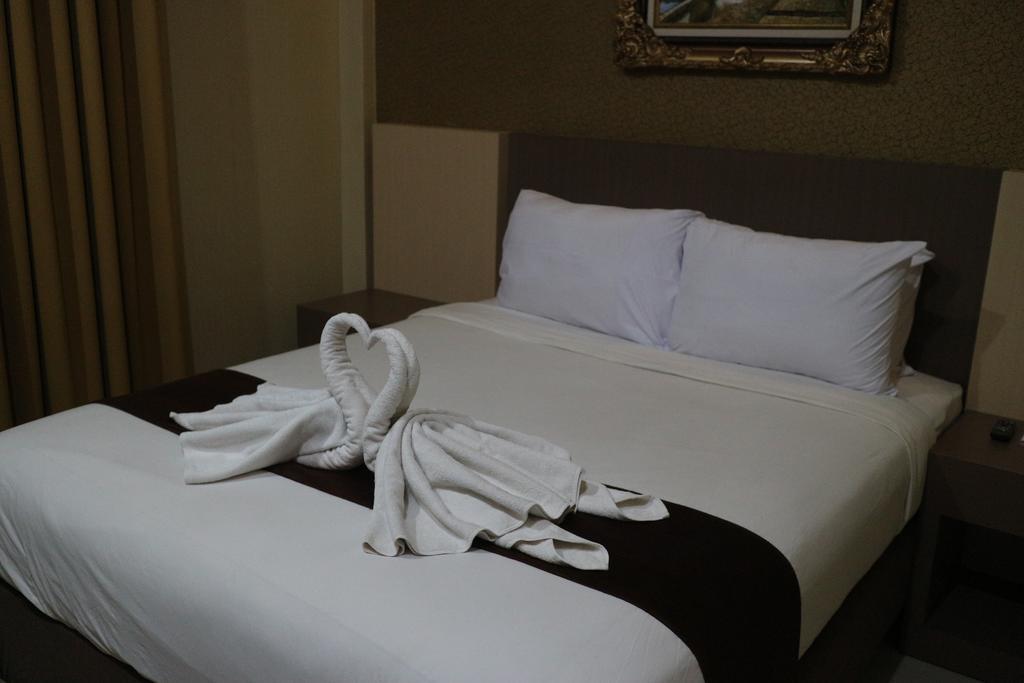 Grand Dian Boutique Hotel Cirebon Extérieur photo