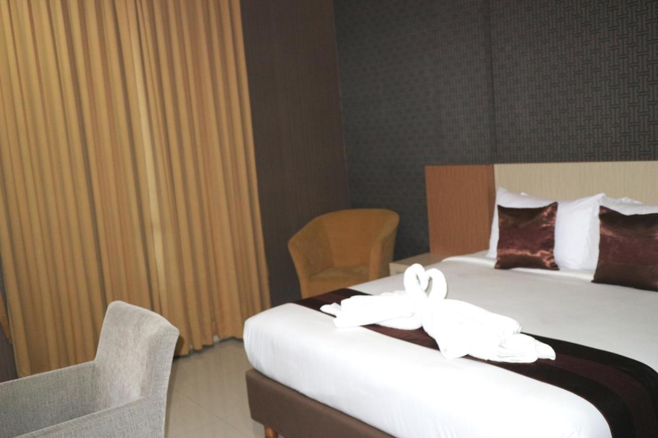 Grand Dian Boutique Hotel Cirebon Extérieur photo